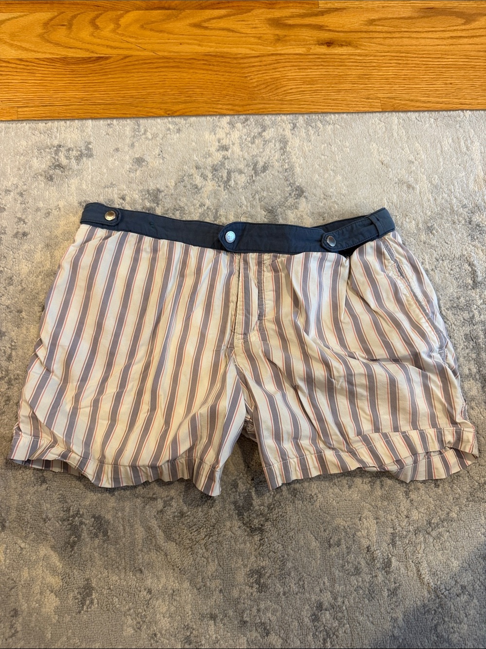 SOLID & STRIPED Cream Swim Trunks with Navy Waistband